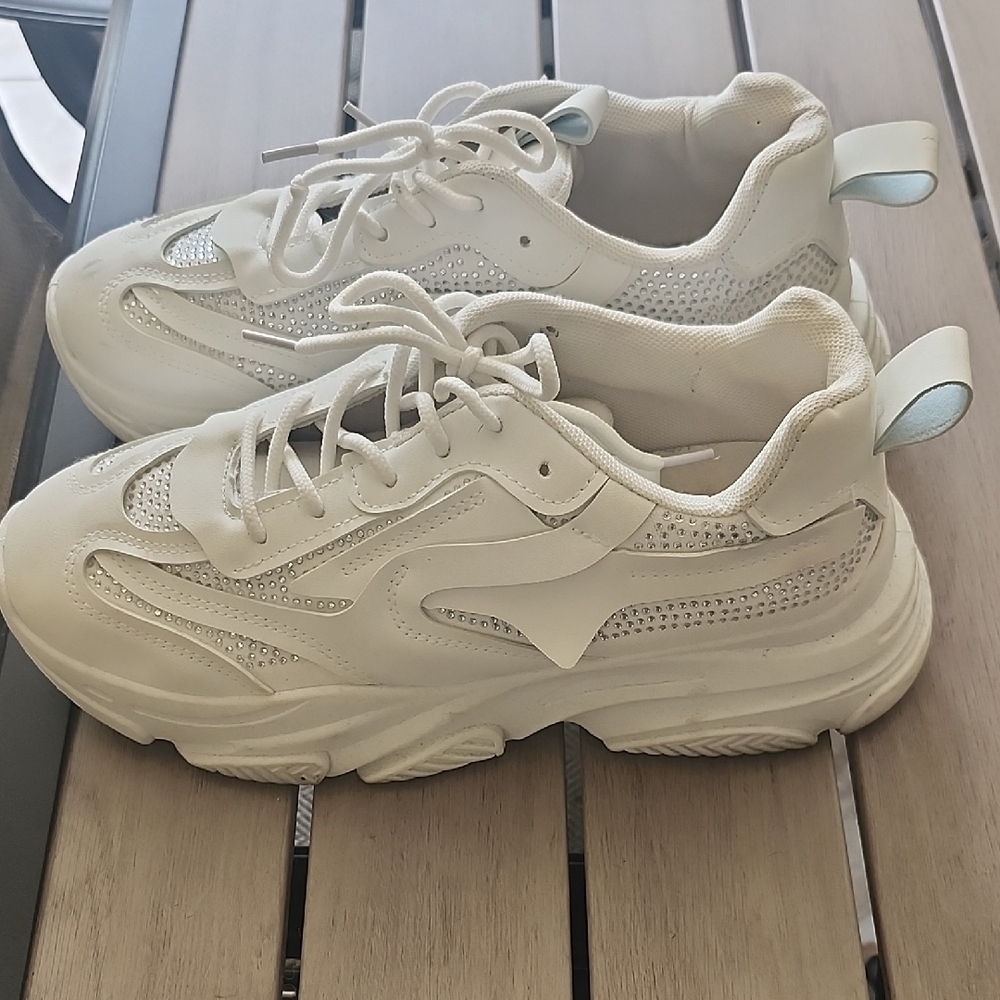 Nature Breeze Stylish White Athletic Sneakers - Picture 2 of 8